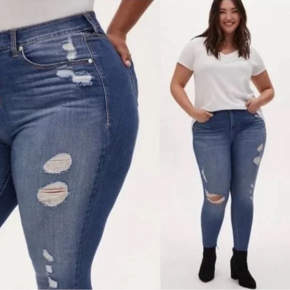 Torrid Sky High Skinny jeans - Picture 5 of 5